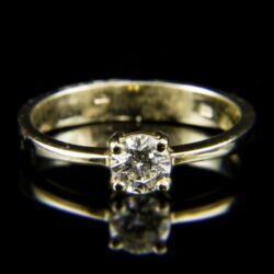 Picture 2/2 -14 K white gold solitaire ring with a brilliant-cut diamond (0.40 ct) 