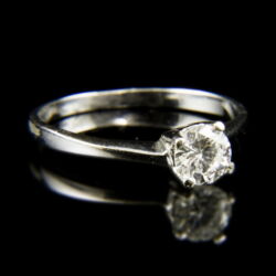 Kép 1/2 - 14 karátos fehérarany szoliter gyűrű briliáns csiszolású gyémánt kővel (0.45 ct)
