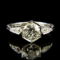 Picture 2/2 -14 K solitaire white gold ring with an old-cut diamond (1.523 ct)