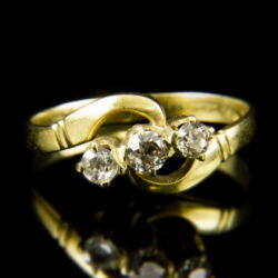 Picture 2/2 -Alliance style 14 K yellow gold ring with diamonds