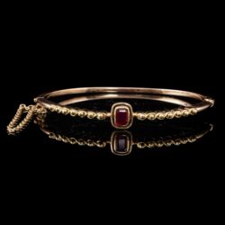 Picture 2/5 -Gold choker with synthetic ruby