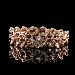 Picture 1/4 -Rugós arany karkötő gyémántékített holddal és csillaggal