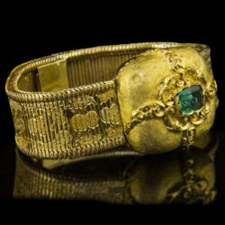 Kép 1/7 - Biedermeier arany karkötő smaragd kővel