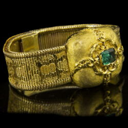 Picture 1/7 -Biedermeier gold bracelet with emerald 