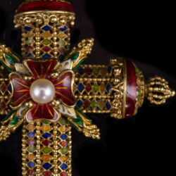 Picture 4/7 -Gold cross pendant with colored enamel decorations