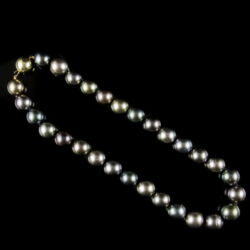 Picture 2/4 -Tahitian pearl necklace with 14 K golden closure