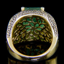 Picture 4/4 -Seal ring-style ring with emerald and diamonds