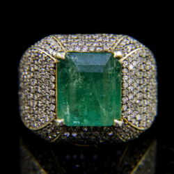 Picture 2/4 -Seal ring-style ring with emerald and diamonds