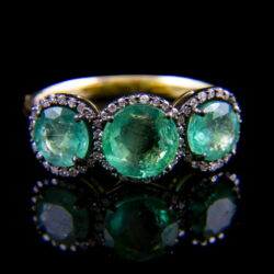 Kép 2/5 - Alliance fazonú smaragd gyémánt gyűrű