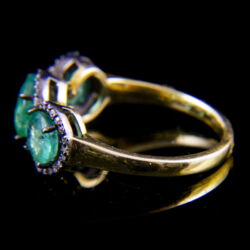 Kép 4/5 - Alliance fazonú smaragd gyémánt gyűrű