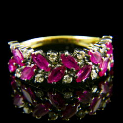 Picture 2/5 -Ruby-diamond ring