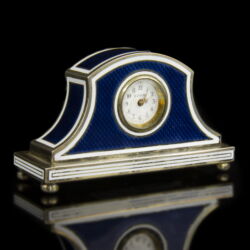 Kép 1/2 - 8 napos ezüst asztali óra kék-fehér zománc díszítéssel