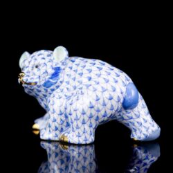 Picture 2/5 -Herend porcelain bear figurine with blue fishnet pattern