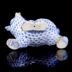 Picture 5/5 -Herend porcelain bear figurine with blue fishnet pattern