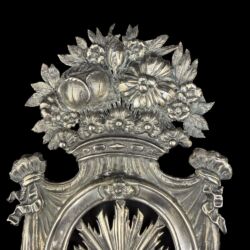 Picture 3/4 -Silver wall-mounted holy water container