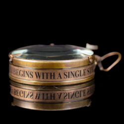 Picture 5/5 -Compass in its wooden box