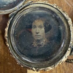 Picture 4/4 -Páros dagerotípia aranyozott (zsebóra) tokban