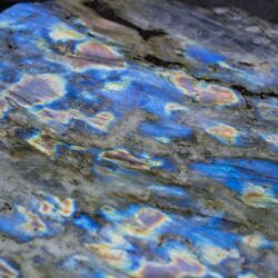 Picture 5/7 -Ezüst Triton figura labradorit talpon- íróasztali dísz