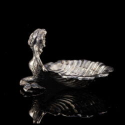 Picture 4/4 -Mini ezüst kagyló tálka hableány figurával