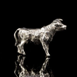 Picture 2/2 -Mini ezüst bika figura