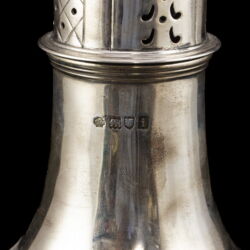 Picture 4/4 -Angol ezüst cukorszóró (London 1904) Wilham Hutton and Sons