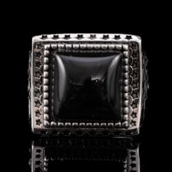 Picture 2/5 -Férfi ezüst pecsétgyűrű kabochon csiszolású ónix kővel