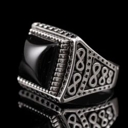 Picture 3/5 -Férfi ezüst pecsétgyűrű kabochon csiszolású ónix kővel