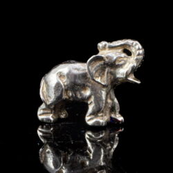 Kép 1/2 - Mini ezüst elefánt figura