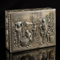 Picture 3/3 -Dutch silver chocolate gift box