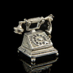 Kép 1/2 - Mini ezüst telefon