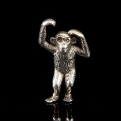Kép 2/2 - Mini ezüst csimpánz figura