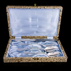 Kép 2/3 - Pesti ezüst keresztelő készlet dobozával