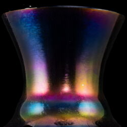 Picture 4/5 -Jónás Bálint irizáló üveg váza (1999)