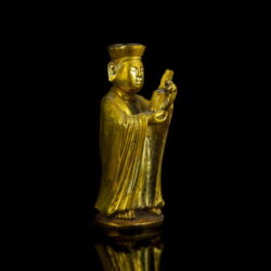 Kép 2/3 - Aranyozott faragott fa buddhista szerzetes figura