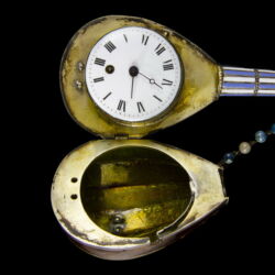 Picture 2/3 -Buzuki-shaped musical instrument clock with an enamel decoration