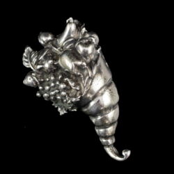 Picture 1/2 -Mini silver cornucopia table decoration