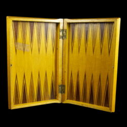 Kép 3/4 - Sakk készlet és backgammon intarziás fa dobozban
