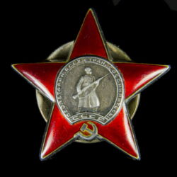 Kép 1/2 - Szovjet Vörös Csillag Érdemrend kitüntetés