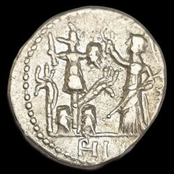 Picture 2/2 -Roman Republic silver denarius  - M. Furius L. f. Philus (B. C. 119)