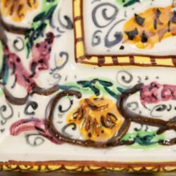 Picture 7/9 -Assisi faience-ceramic box