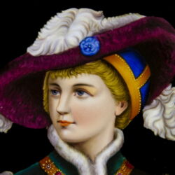 Picture 2/3 -Porcelain decorative plate with a painted portrait image