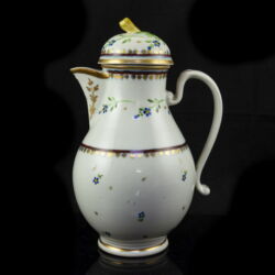 Kép 4/5 - Alt-Wien porcelán kávéskanna fedelével (1818)