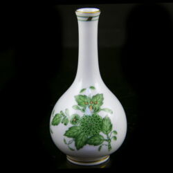Kép 1/3 - Herendi palack forma mini szálváza zöld Apponyi mintával