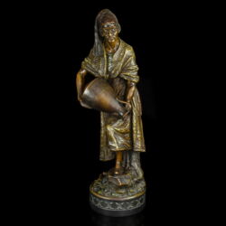 Kép 2/5 - Goldscheider fajansz vízhordó figura