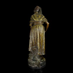 Kép 4/5 - Goldscheider fajansz vízhordó figura