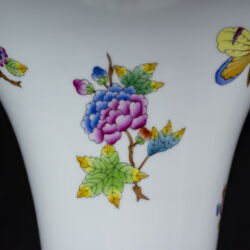 Picture 4/5 -Herend (VBO) Victoria-patterned large vase