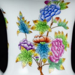 Kép 4/5 - Talpas Herendi porcelán váza (VBO) Viktória mintával
