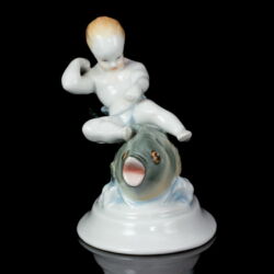 Kép 2/5 - Herendi porcelán halon lovagló fiú figura