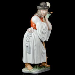 Kép 1/5 - Herendi porcelán pipázó juhász szobor