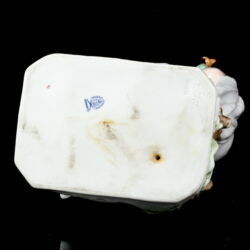 Kép 5/5 - Herendi porcelán pipázó juhász szobor